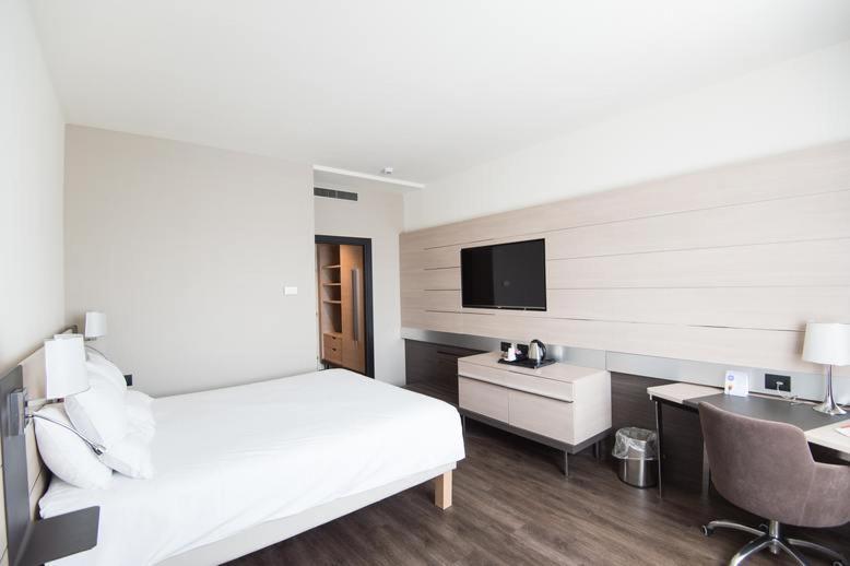 Hotel Nova Rooms Atlanta Shopping Surat Zewnętrze zdjęcie