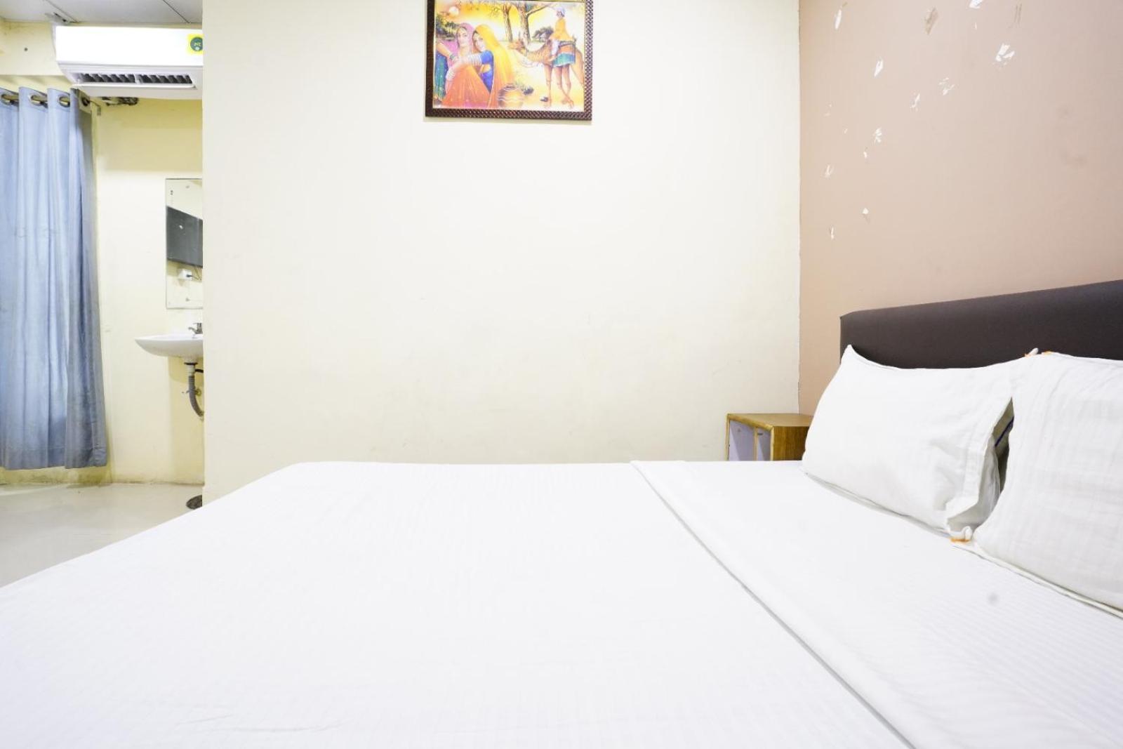 Hotel Nova Rooms Atlanta Shopping Surat Zewnętrze zdjęcie